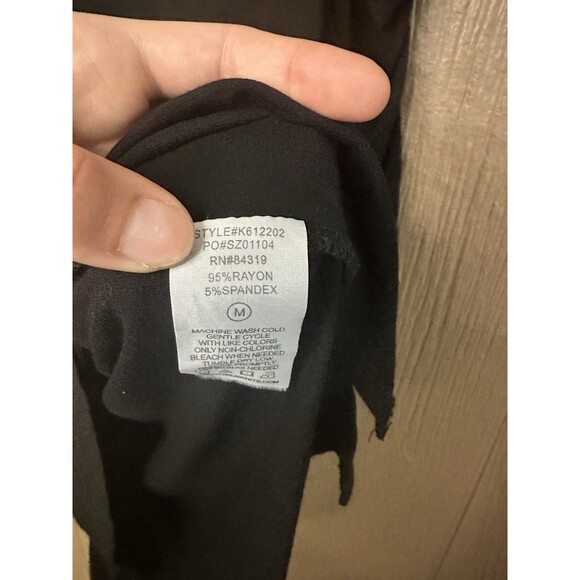 Cyrus Black Puff Ruffle Sleeve‎ Blouse Size Medium T-Shirt 1/2 Sleeve Casual - Picture 5 of 6